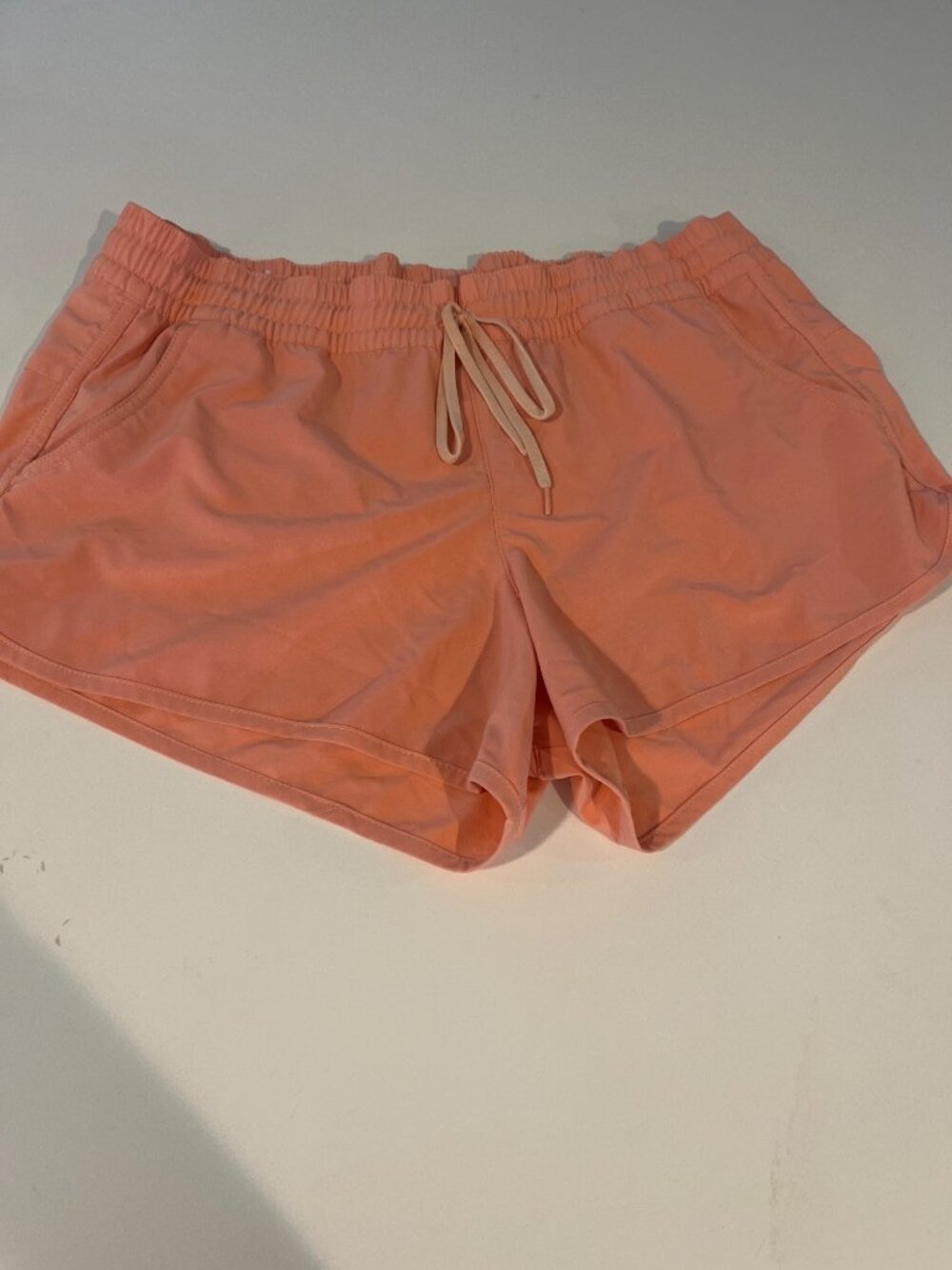 Columbia Womens Coral Active Shorts Size L With Elastic Waistband & Drawstring